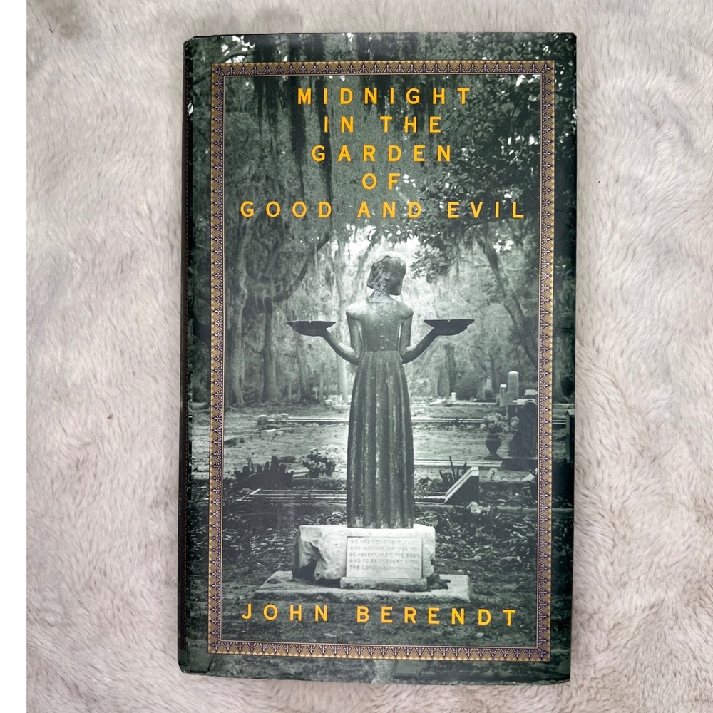 Random House Midnight in the Garden of Good and Evil Hardcover John Berendt
